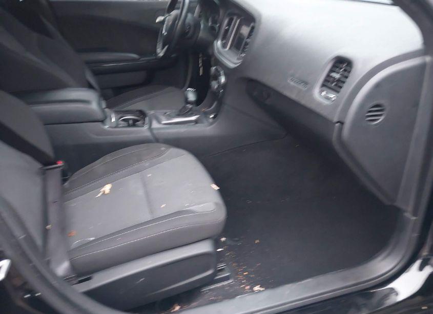 Photo 5 of 2021 Dodge Charger SXT RWD (VIN 2C3CDXBG4MH504738)