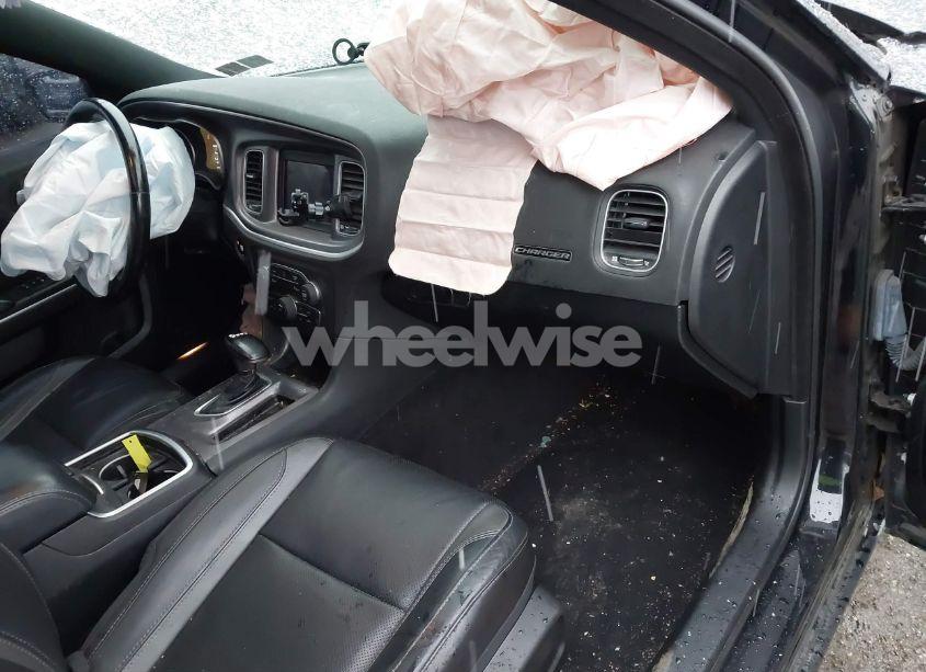 Photo 5 of 2021 Dodge Charger SXT RWD (VIN 2C3CDXBG4MH535133)