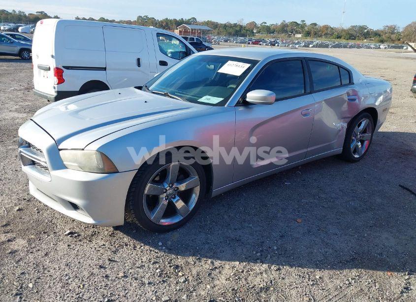 Photo 2 of 2012 Dodge Charger SE (VIN 2C3CDXBG5CH111751)