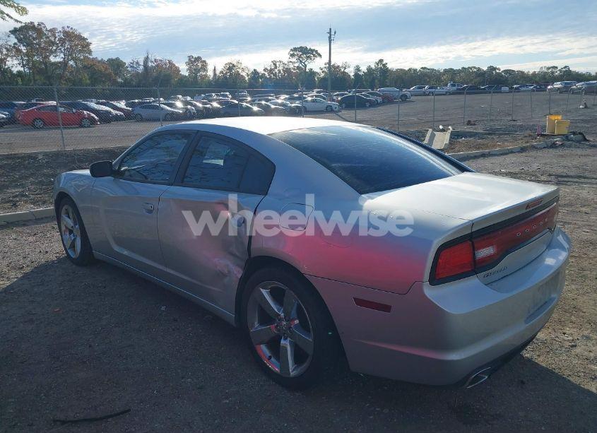Photo 3 of 2012 Dodge Charger SE (VIN 2C3CDXBG5CH111751)