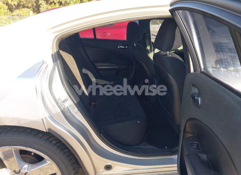 Photo 8 of 2012 Dodge Charger SE (VIN 2C3CDXBG5CH111751)