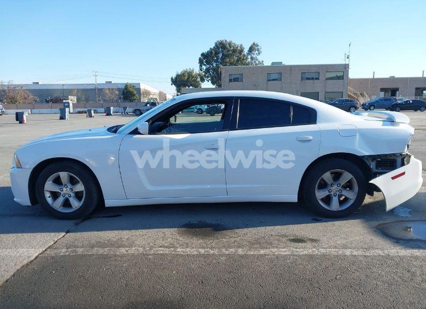 Photo 14 of 2013 Dodge Charger SE (VIN 2C3CDXBG5DH532208)