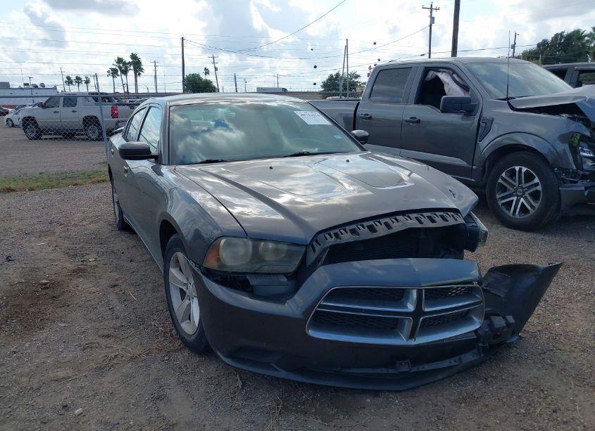 2013 Dodge Charger SE (VIN 2C3CDXBG5DH737494) main photo