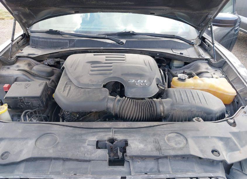 Photo 10 of 2013 Dodge Charger SE (VIN 2C3CDXBG5DH737494)