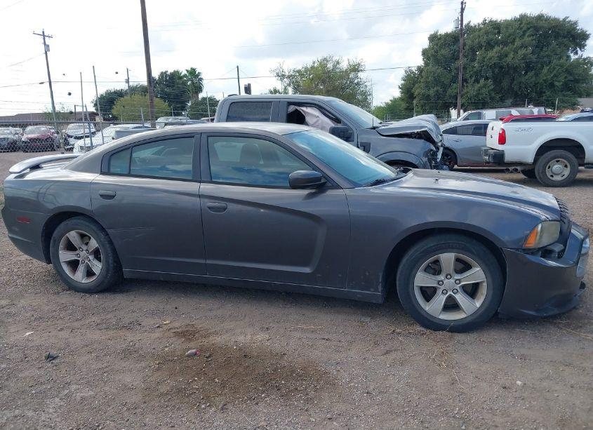 Photo 13 of 2013 Dodge Charger SE (VIN 2C3CDXBG5DH737494)