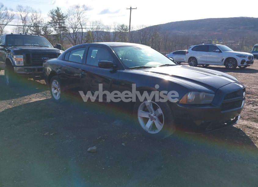 2014 Dodge Charger SE (VIN 2C3CDXBG5EH104852) main photo