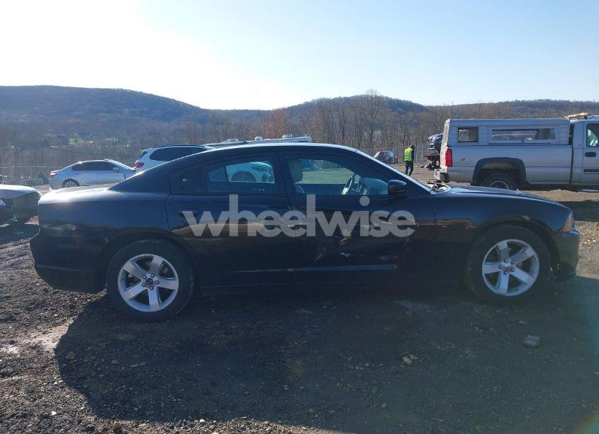 Photo 13 of 2014 Dodge Charger SE (VIN 2C3CDXBG5EH104852)