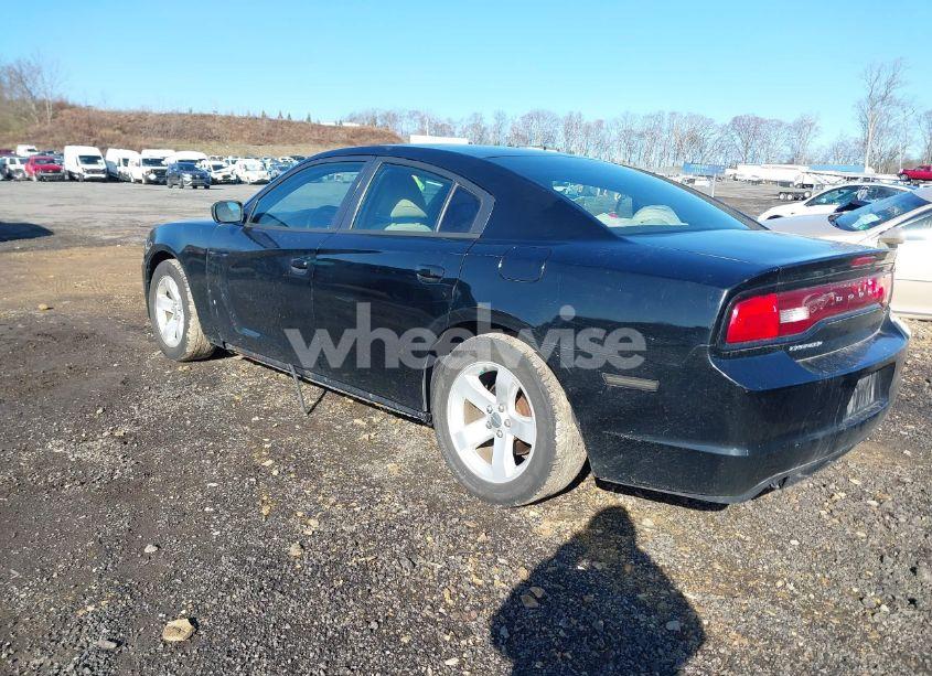 Photo 3 of 2014 Dodge Charger SE (VIN 2C3CDXBG5EH104852)