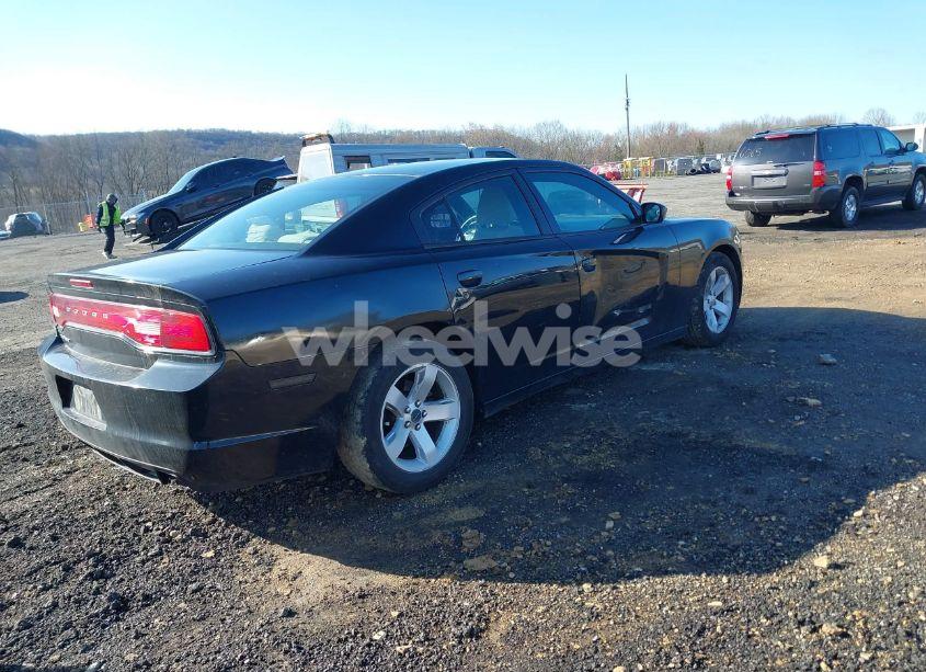Photo 4 of 2014 Dodge Charger SE (VIN 2C3CDXBG5EH104852)