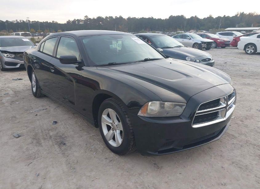 2014 Dodge Charger SE (VIN 2C3CDXBG5EH150102) main photo