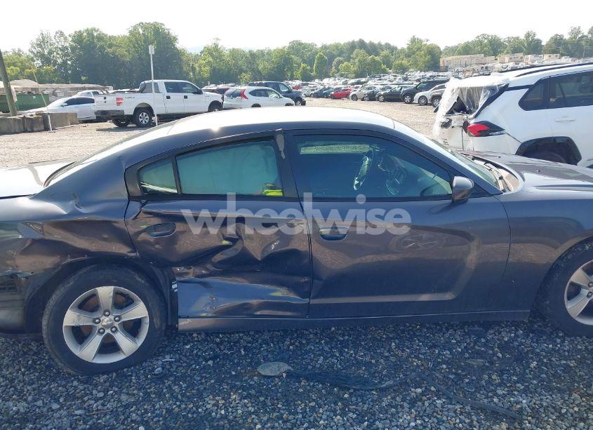 Photo 13 of 2014 Dodge Charger SE (VIN 2C3CDXBG5EH192933)