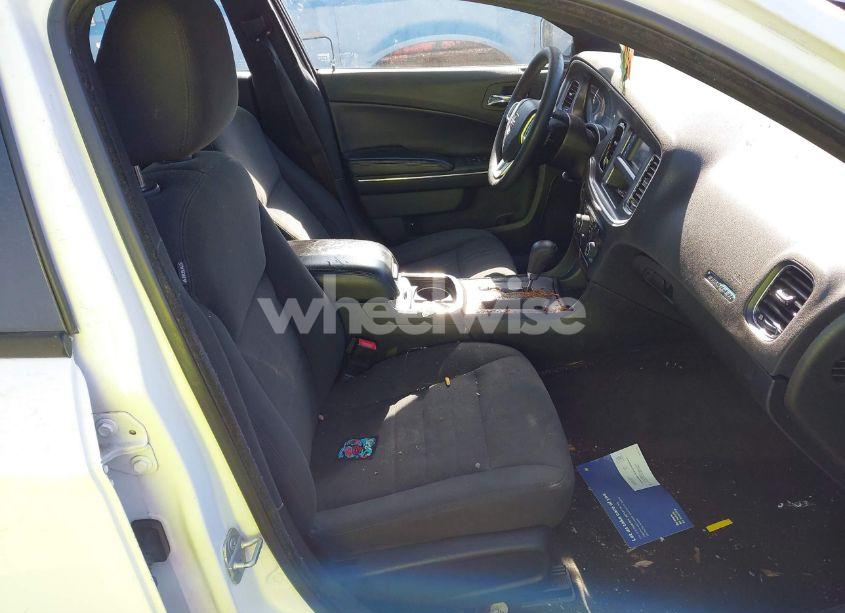 Photo 5 of 2014 Dodge Charger SE (VIN 2C3CDXBG5EH243444)