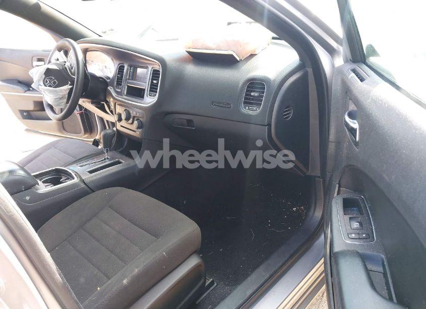 Photo 5 of 2014 Dodge Charger SE (VIN 2C3CDXBG5EH284818)