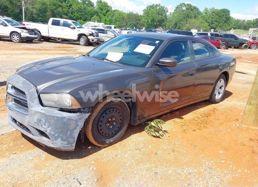 Photo 2 of 2014 Dodge Charger SE (VIN 2C3CDXBG5EH315467)