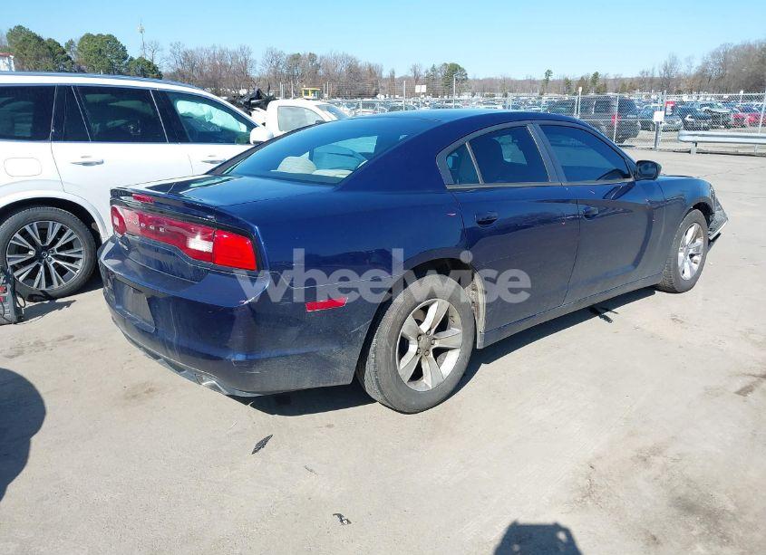 Photo 4 of 2014 Dodge Charger SE (VIN 2C3CDXBG5EH360375)