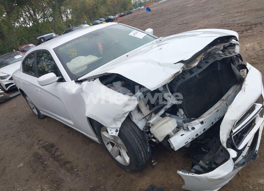 2014 Dodge Charger SE (VIN 2C3CDXBG5EH375118) main photo