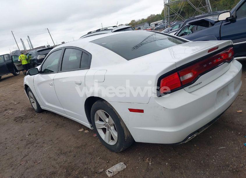 Photo 3 of 2014 Dodge Charger SE (VIN 2C3CDXBG5EH375118)