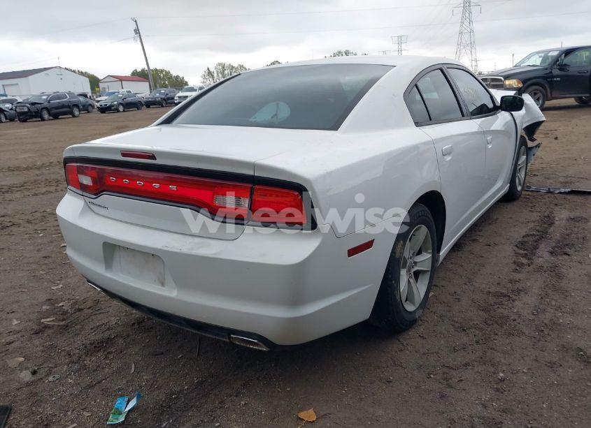Photo 4 of 2014 Dodge Charger SE (VIN 2C3CDXBG5EH375118)