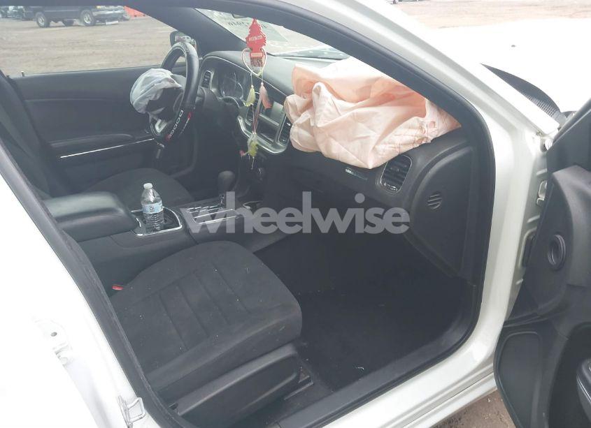 Photo 5 of 2014 Dodge Charger SE (VIN 2C3CDXBG5EH375118)