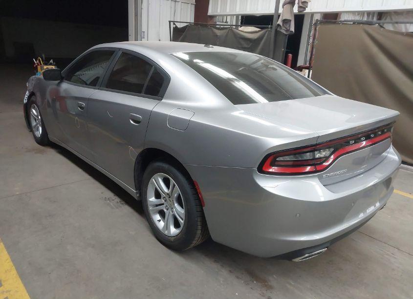 Photo 3 of 2015 Dodge Charger SE (VIN 2C3CDXBG5FH752726)