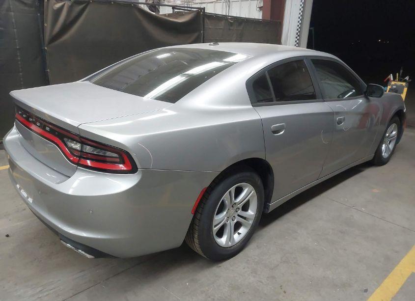 Photo 4 of 2015 Dodge Charger SE (VIN 2C3CDXBG5FH752726)