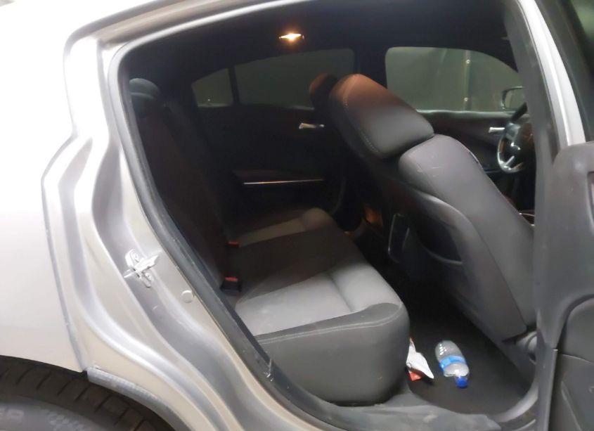 Photo 8 of 2015 Dodge Charger SE (VIN 2C3CDXBG5FH752726)