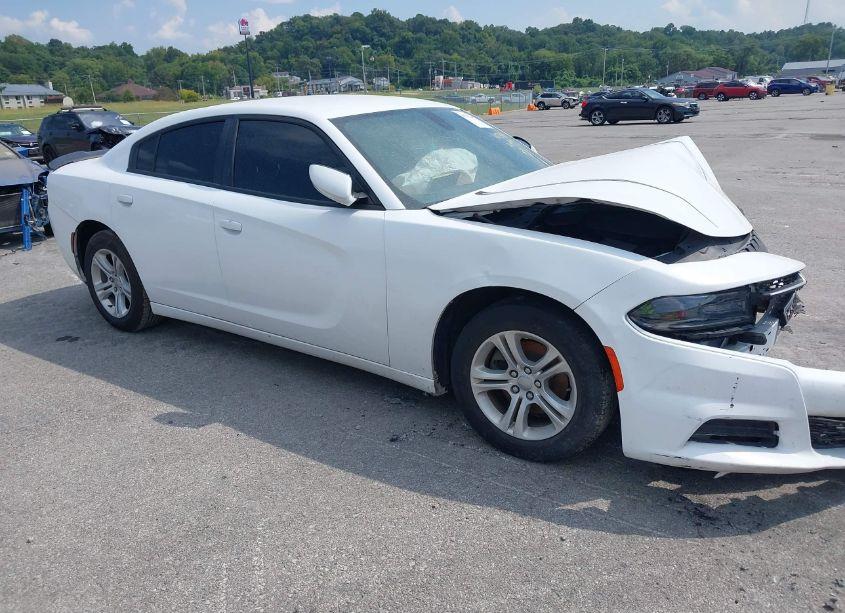 2015 Dodge Charger SE (VIN 2C3CDXBG5FH790523) main photo