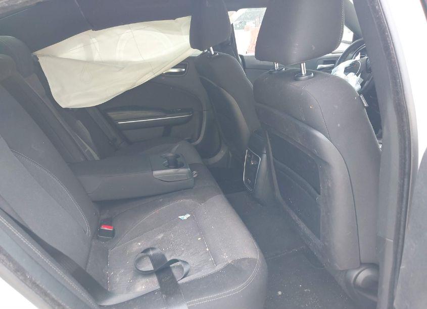 Photo 8 of 2015 Dodge Charger SE (VIN 2C3CDXBG5FH790523)