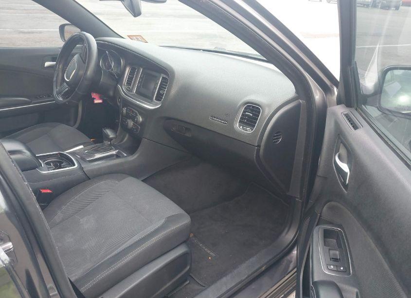 Photo 5 of 2015 Dodge Charger SE (VIN 2C3CDXBG5FH795320)