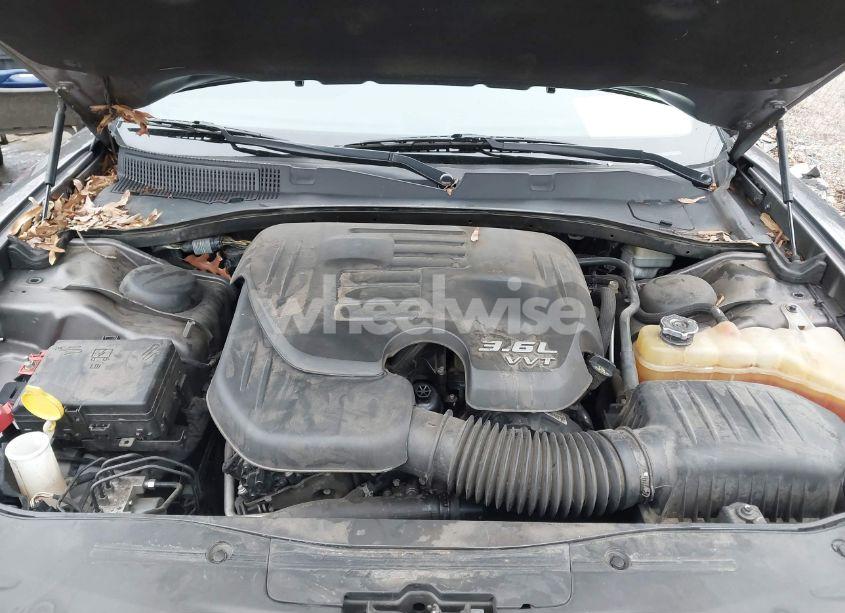 Photo 10 of 2015 Dodge Charger SE (VIN 2C3CDXBG5FH836979)