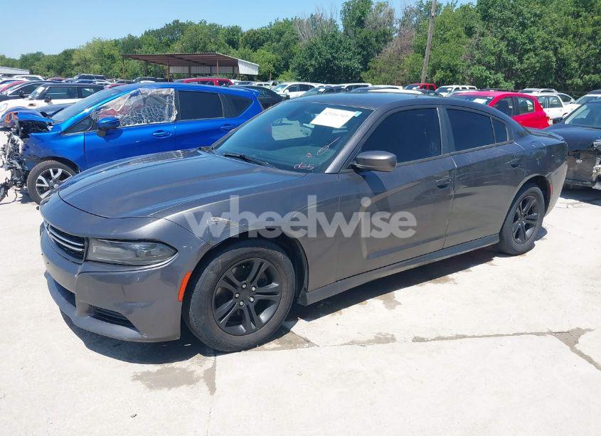 Photo 2 of 2015 Dodge Charger SE (VIN 2C3CDXBG5FH863325)