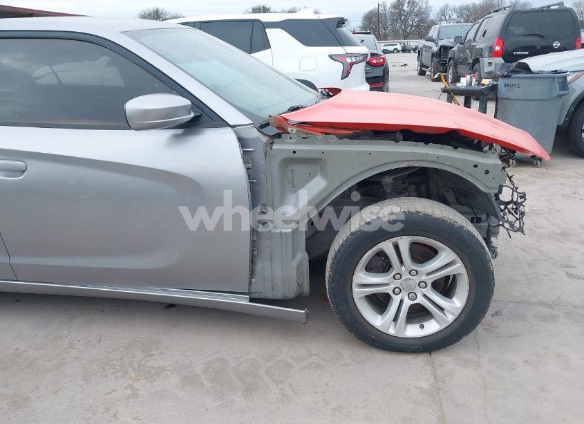 Photo 14 of 2016 Dodge Charger SE (VIN 2C3CDXBG5GH163659)