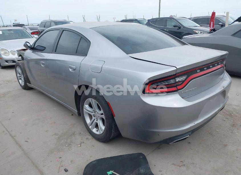 Photo 3 of 2016 Dodge Charger SE (VIN 2C3CDXBG5GH163659)