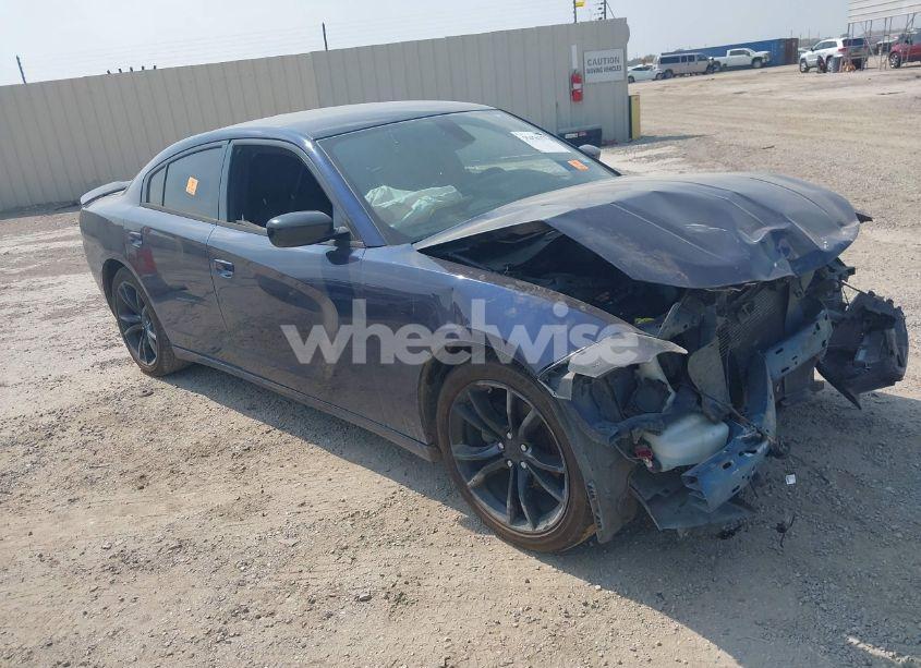 2016 Dodge Charger SE (VIN 2C3CDXBG5GH216067) main photo