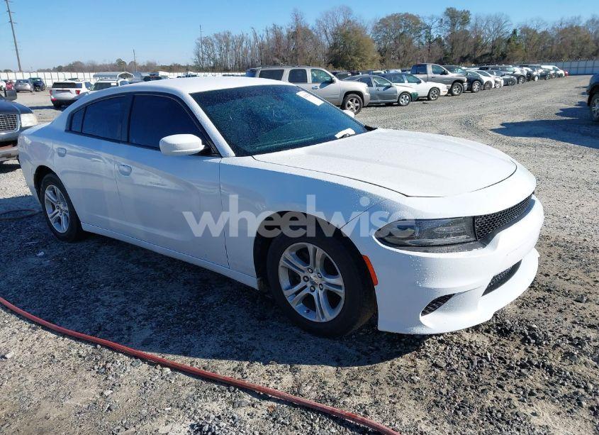 2017 Dodge Charger SE RWD (VIN 2C3CDXBG5HH657232) main photo