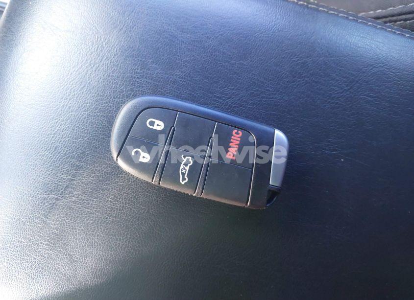 Photo 11 of 2017 Dodge Charger SE RWD (VIN 2C3CDXBG5HH657232)