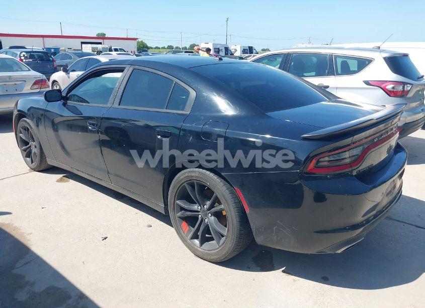 Photo 3 of 2018 Dodge Charger SXT RWD (VIN 2C3CDXBG5JH200412)