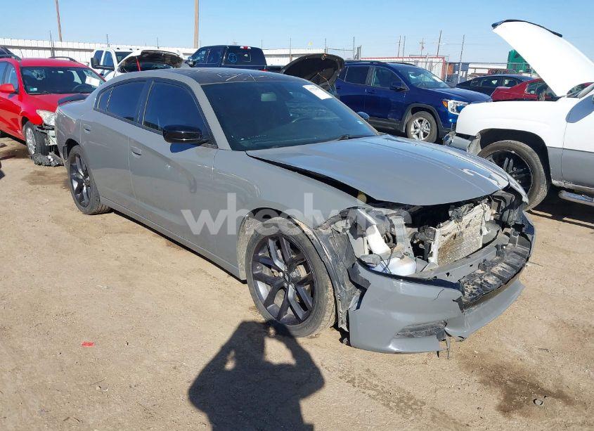 2019 Dodge Charger SXT RWD (VIN 2C3CDXBG5KH588954) main photo