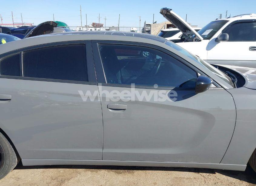 Photo 13 of 2019 Dodge Charger SXT RWD (VIN 2C3CDXBG5KH588954)