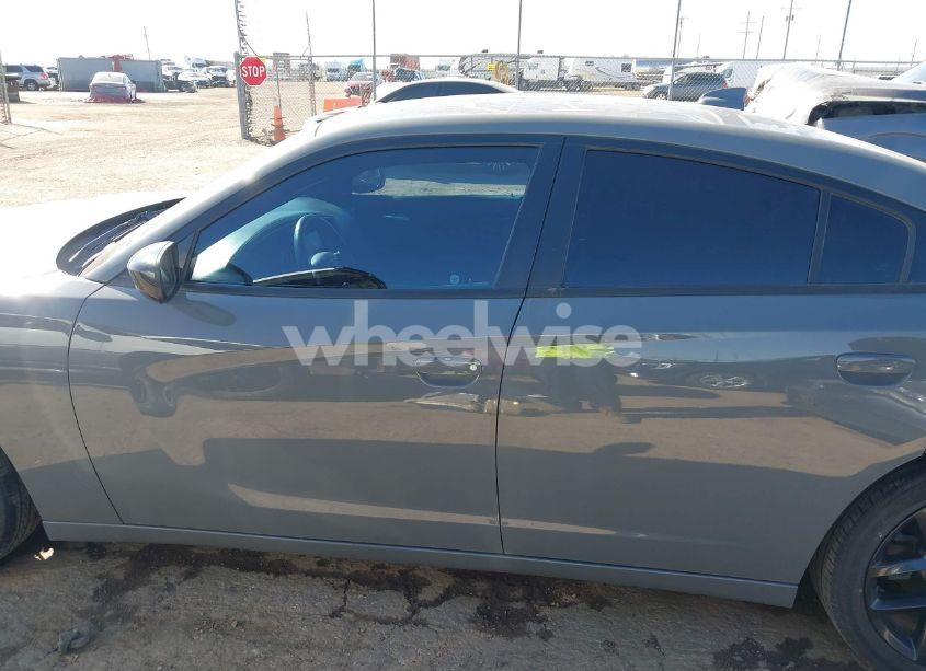 Photo 14 of 2019 Dodge Charger SXT RWD (VIN 2C3CDXBG5KH588954)