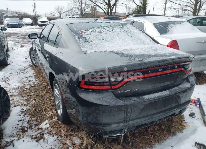 Photo 3 of 2019 Dodge Charger SXT RWD (VIN 2C3CDXBG5KH599937)
