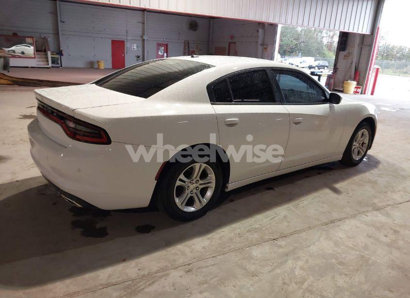 Photo 4 of 2019 Dodge Charger SXT RWD (VIN 2C3CDXBG5KH615473)