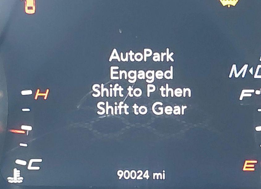 Photo 16 of 2019 Dodge Charger SXT RWD (VIN 2C3CDXBG5KH636372)