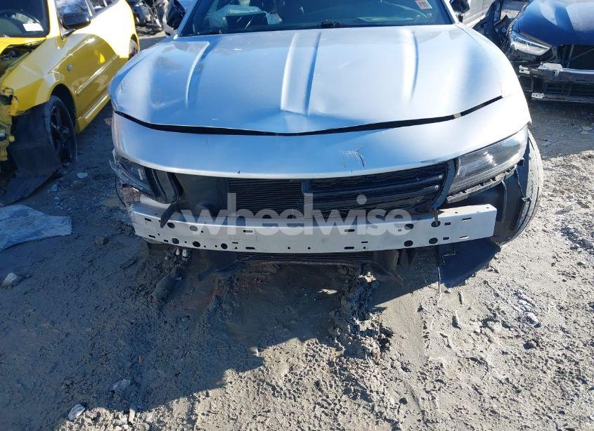 Photo 6 of 2019 Dodge Charger SXT RWD (VIN 2C3CDXBG5KH647162)