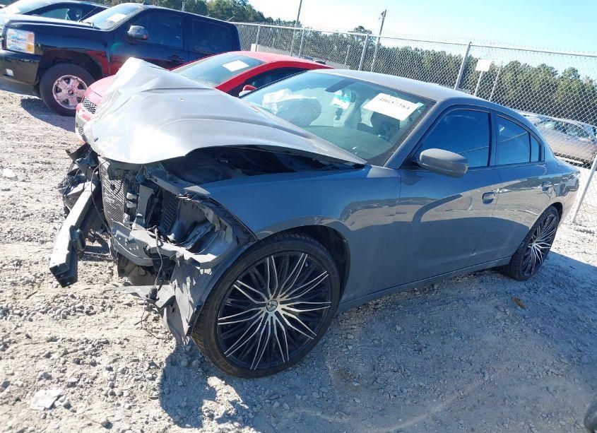 Photo 2 of 2019 Dodge Charger SXT RWD (VIN 2C3CDXBG5KH664835)