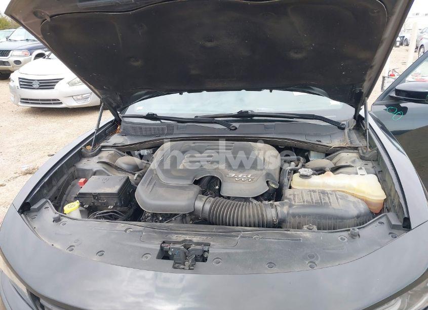 Photo 10 of 2019 Dodge Charger SXT RWD (VIN 2C3CDXBG5KH728095)