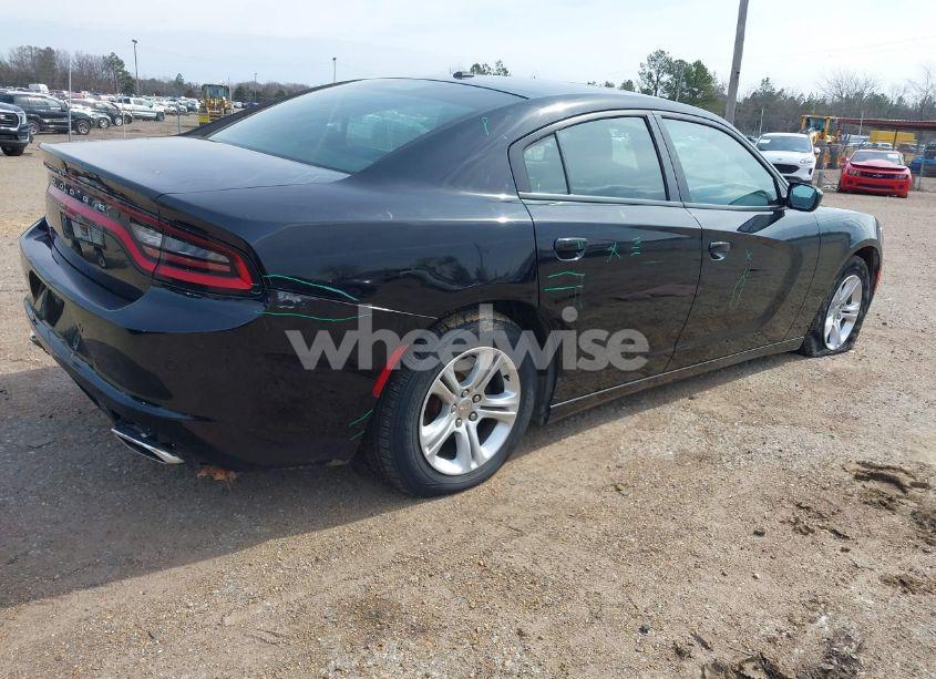 Photo 4 of 2019 Dodge Charger SXT RWD (VIN 2C3CDXBG5KH728095)