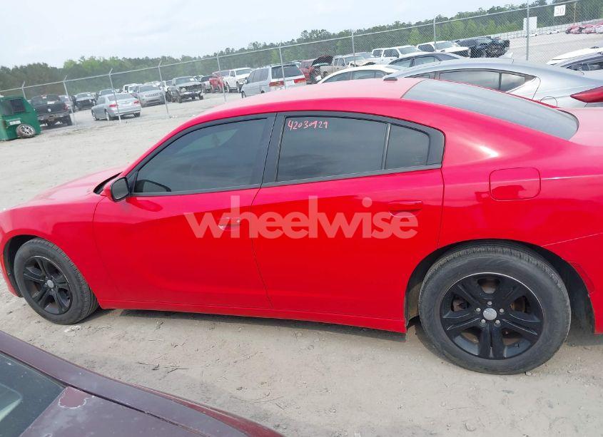 Photo 14 of 2019 Dodge Charger SXT RWD (VIN 2C3CDXBG5KH748167)