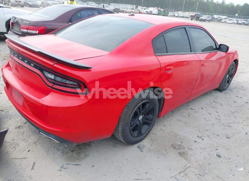 Photo 4 of 2019 Dodge Charger SXT RWD (VIN 2C3CDXBG5KH748167)