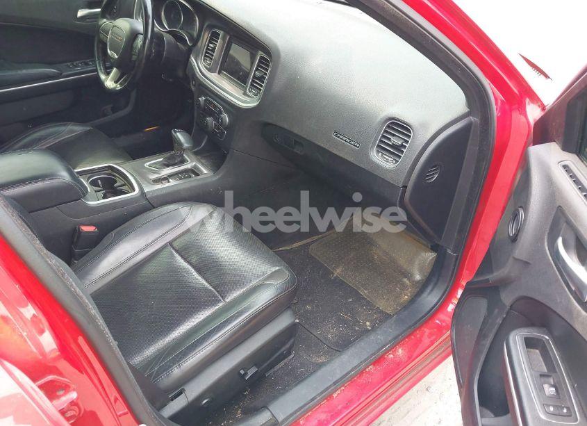 Photo 5 of 2019 Dodge Charger SXT RWD (VIN 2C3CDXBG5KH748167)